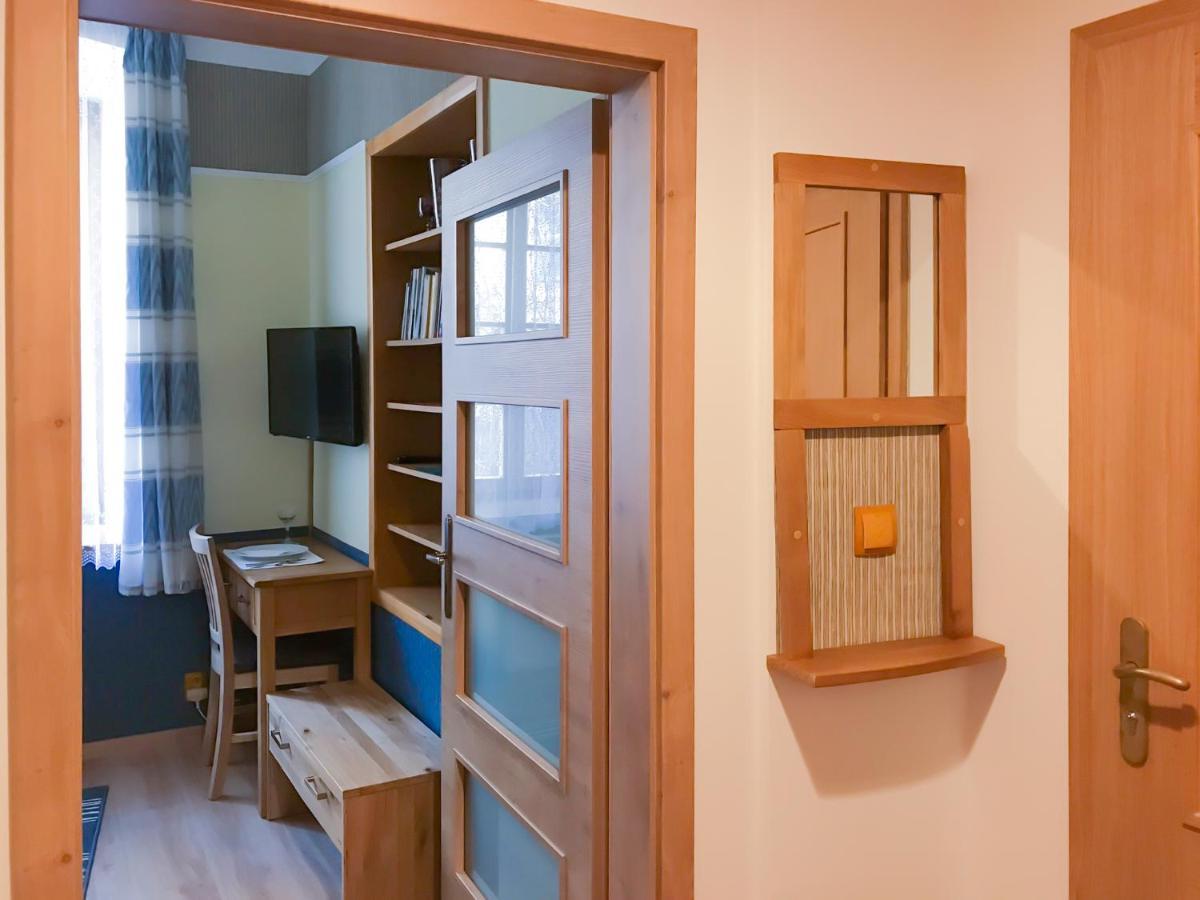 Golden Wood Apartments 比尔森 外观 照片