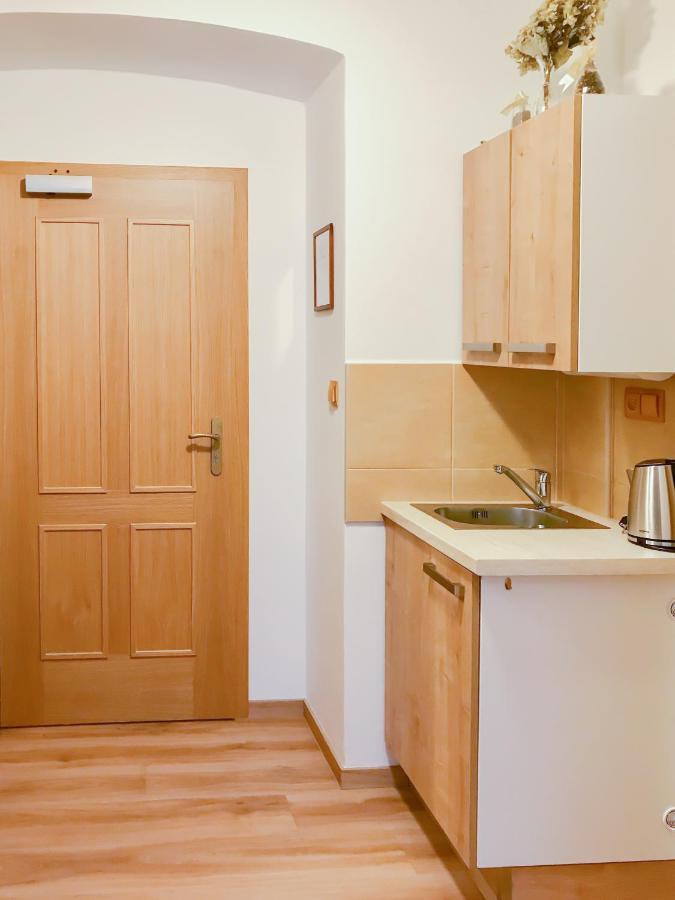 Golden Wood Apartments 比尔森 外观 照片